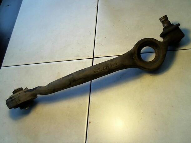 Foto: QUERLENKER VORN LINKS eines Audi 100 2.3 E