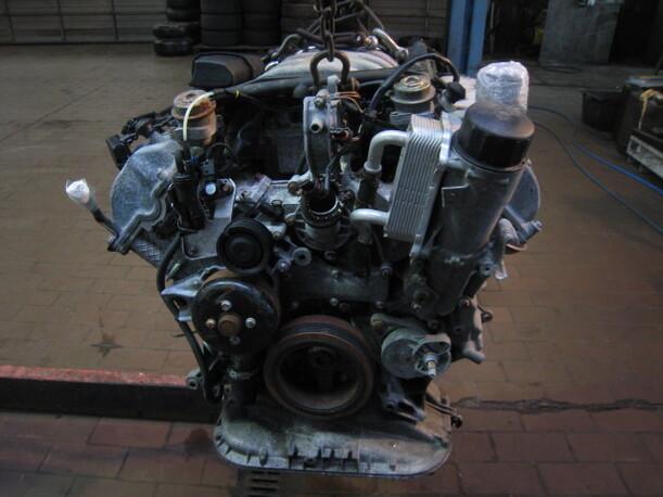 Foto: MOTOR 112941 (UNGEPRÜFT) eines Mercedes-Benz E 320 T