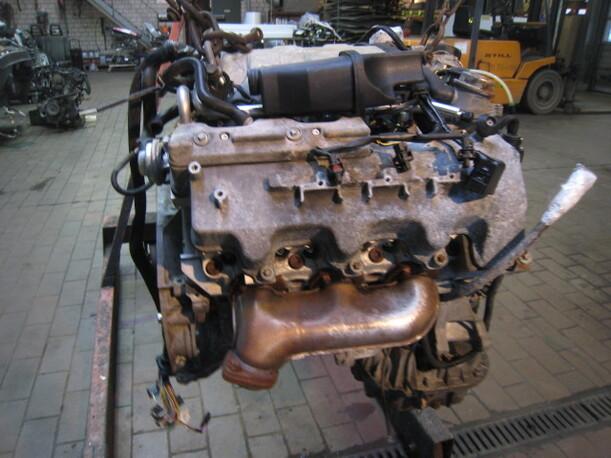 Foto: MOTOR 112941 (UNGEPRÜFT) eines Mercedes-Benz E 320 T