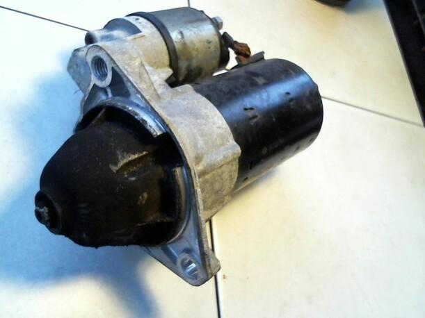 Foto: ANLASSER / STARTER BOSCH eines Opel Zafira 2.0 Turbo