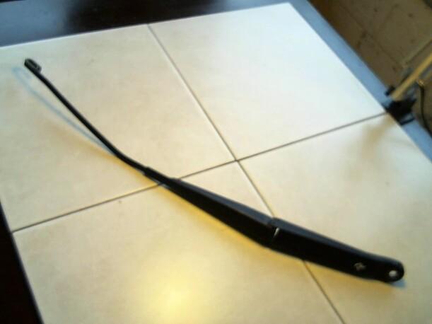 Foto: SCHEIBENWISCHERARM SEITLICH R eines Fiat Punto 1.2