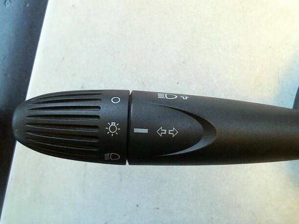 Foto: KOMBISCHALTER eines Fiat Punto 1.2