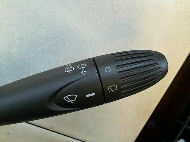 Foto: KOMBISCHALTER eines Fiat Punto 1.2