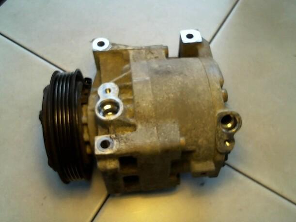 Foto: KOMPRESSOR KLIMAANLAGE eines Fiat Punto 1.2