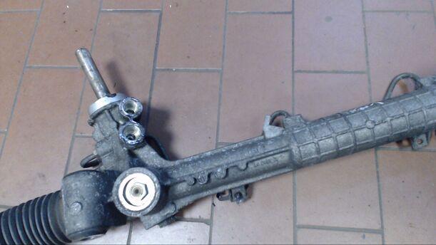 Foto: SERVOLENKUNG eines Opel Astra 1.6 Caravan