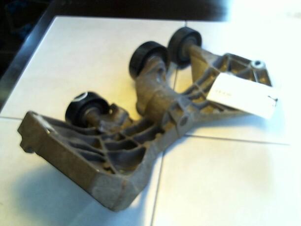 Foto: SPANNROLLENHALTER eines Mercedes-Benz A 160