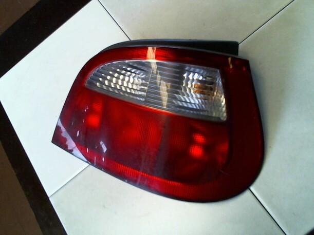 Foto: HECKLEUCHTE / RÜCKLICHT RECHTS eines Renault Megane 1.4