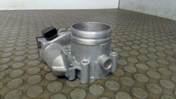 Foto: DROSSELKLAPPENSTUTZEN BOSCH eines Alfa Romeo 156 Sportwagon 1.6 Twin Spark