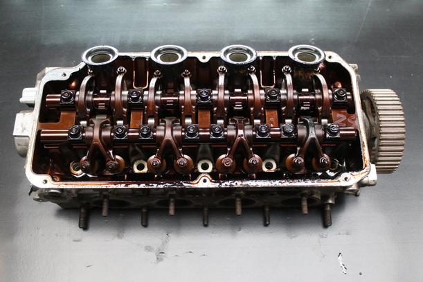 Foto: ZYLINDERKOPF MG93 eines Mitsubishi Galant 1800