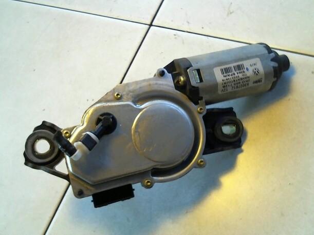 Foto: SCHEIBENWISCHERMOTOR HINTEN eines VW Caddy 2.0 SDI