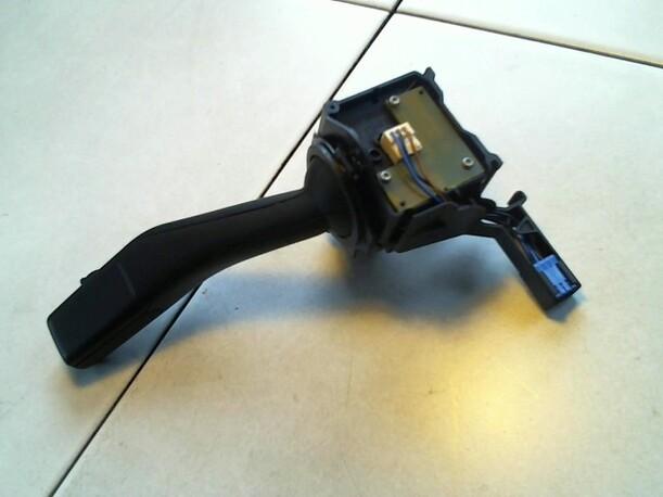 Foto: SCHEIBENWISCHERSCHALTER eines VW Caddy 2.0 SDI