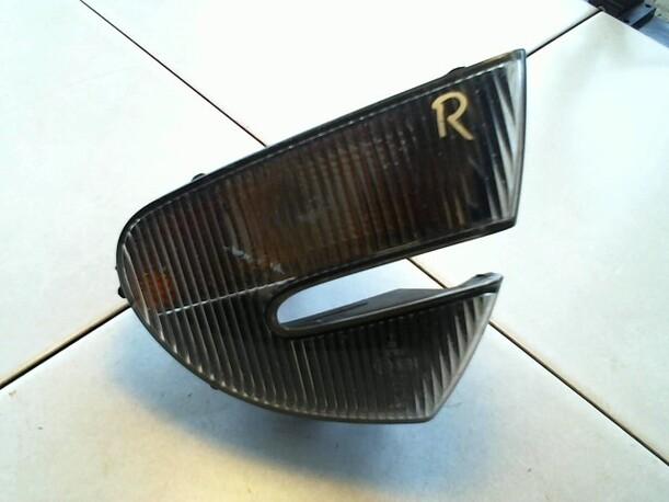 Foto: BLINKER / BLINKLEUCHTE  RECHTS eines Alfa Romeo 147 1.6 Twin Spark