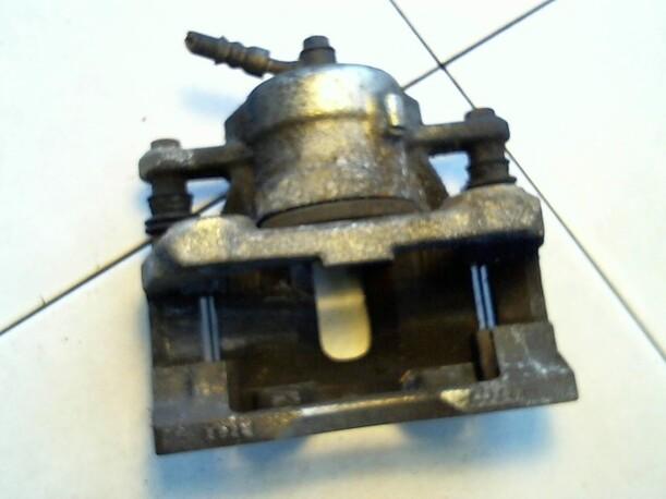 Foto: BREMSSATTEL VORN LINKS eines Nissan Micra 1.2