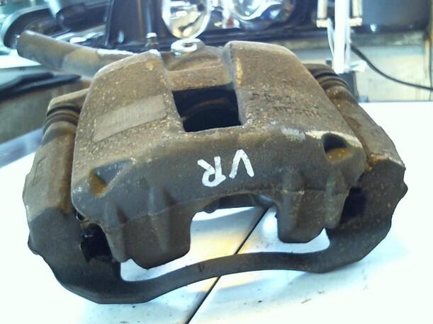 Foto: BREMSSATTEL VORN RECHTS eines Peugeot 307 110