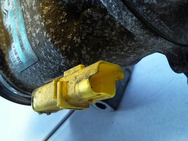 Foto: KOMPRESSOR KLIMAANLAGE eines Peugeot 307 110