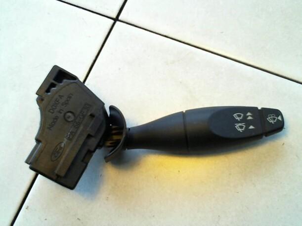 Foto: SCHEIBENWISCHERSCHALTER eines Ford Fusion 1.4 TDCI