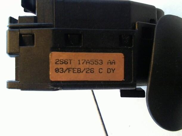 Foto: SCHEIBENWISCHERSCHALTER eines Ford Fusion 1.4 TDCI
