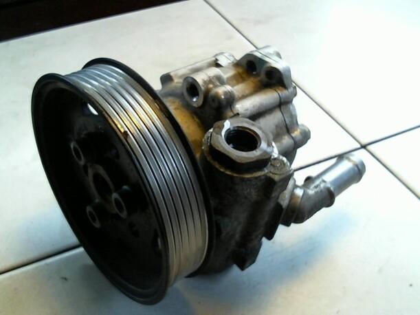 Foto: LENKGETRIEBEPUMPE eines Audi A3 1.9 TDI