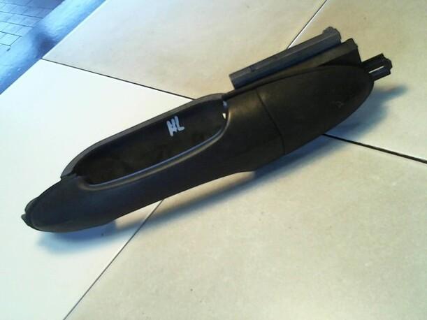 Foto: TÜRAUSSENGRIFF HINTEN LINKS eines Ford Focus Turn. 1.8 TDCi