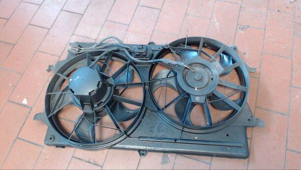 Foto: ELEKTROLÜFTER eines Ford Focus Turn. 1.8 TDCi