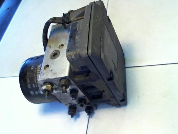 Foto: HAUPTBREMSAGGREGAT ABS eines Skoda Felicia Combi 1.6