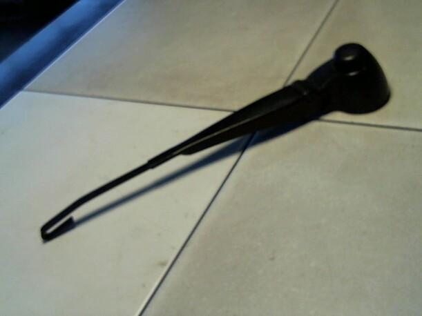 Foto: SCHEIBENWISCHERARM HINTEN eines VW Lupo 1.2 TDI 3L