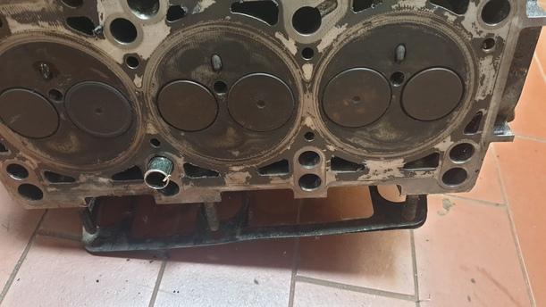 Foto: ZYLINDERKOPF AYZ eines VW Lupo 1.2 TDI 3L