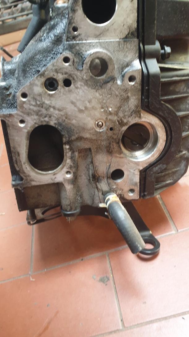 Foto: ZYLINDERKOPF AYZ eines VW Lupo 1.2 TDI 3L