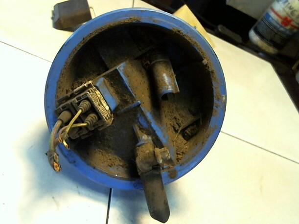 Foto: KRAFTSTOFFPUMPE eines BMW 320i