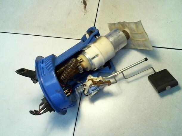 Foto: KRAFTSTOFFPUMPE eines BMW 320i