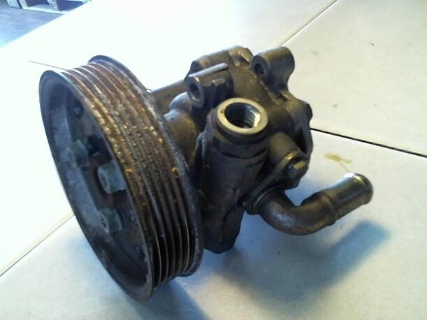 Foto: LENKGETRIEBEPUMPE eines Audi A3 1.6