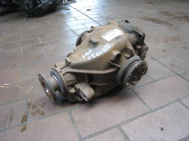Foto: HINTERACHSGETRIEBE eines BMW 320td compact
