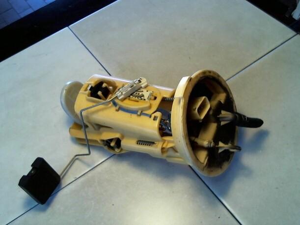 Foto: KRAFTSTOFFPUMPE eines BMW 320td compact