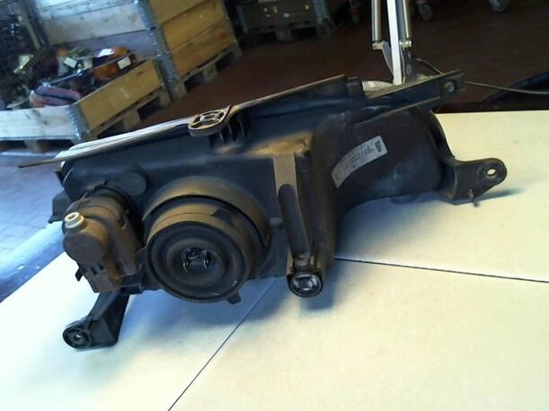 Foto: SCHEINWERFER KOMPLETT LINKS eines Citroen Berlingo 600