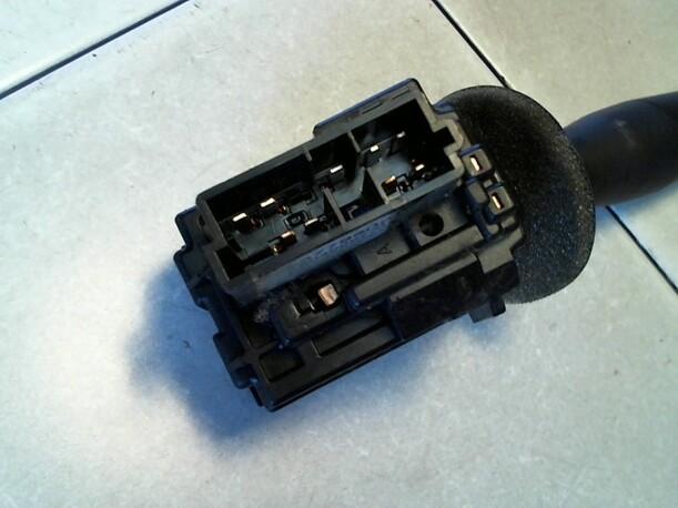 Foto: SCHEIBENWISCHERSCHALTER R eines Citroen Berlingo 600