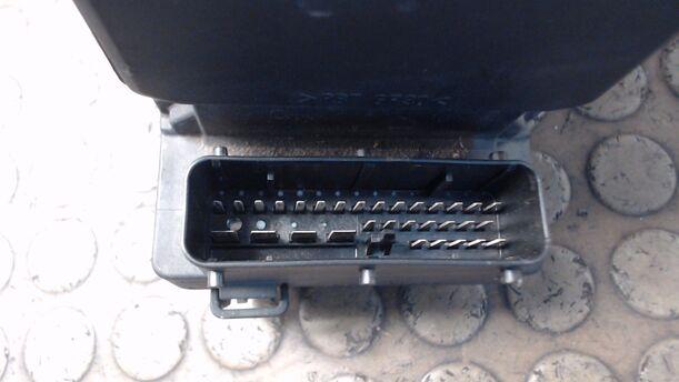 Foto: HAUPTBREMSAGGREGAT ABS eines Alfa Romeo 166 2.4 JTD