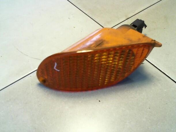 Foto: BLINKER / BLINKLEUCHTE LINKS eines Ford Focus