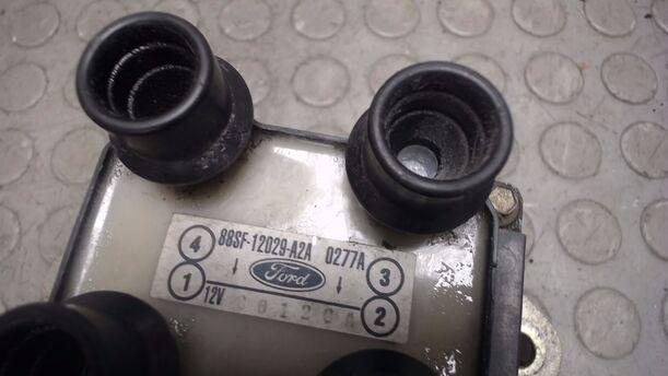 Foto: ZÜNDSPULE eines Ford Fiesta