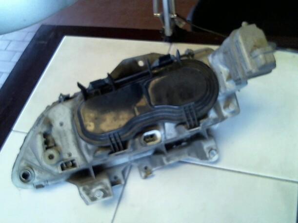 Foto: SCHEINWERFER RECHTS eines Renault Laguna Grandtour 1.8