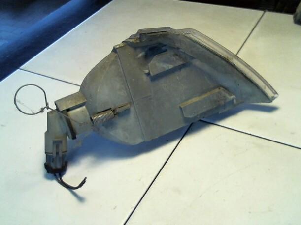 Foto: BLINKER/ BLINKLEUCHTE LINKS eines Renault Laguna Grandtour 1.8