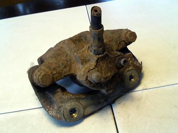 Foto: BREMSSATTEL HINTEN LINKS eines Volvo 960
