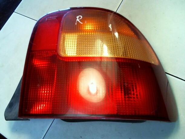 Foto: HECKLEUCHTE / RÜCKLICHT RECHTS eines Rover 416 Automatic