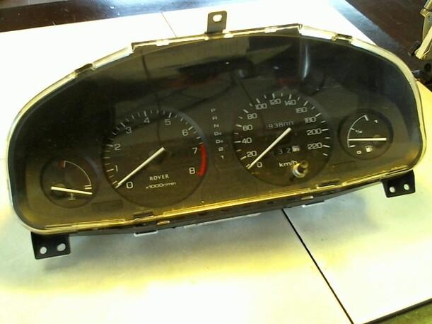 Foto: TACHOEINHEIT eines Rover 416 Automatic