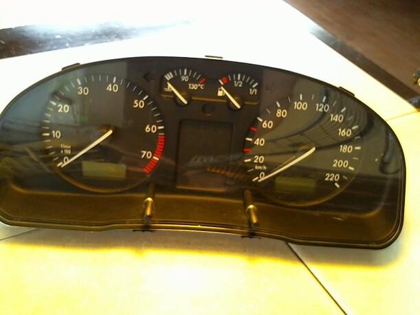 Foto: TACHOEINEHIT eines VW Passat 1.6