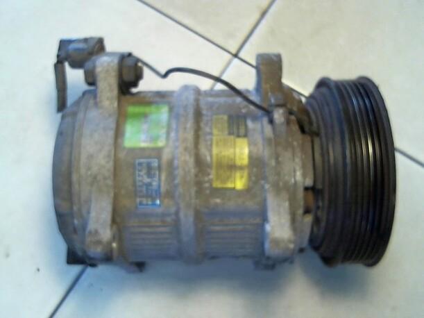 Foto: KOMPRESSOR KLIMAANLAGE eines Volvo V40 1.8