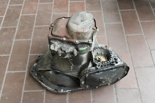 Foto: SCHALTGETRIEBE 5-GANG eines Opel Astra Cabrio 1.6i