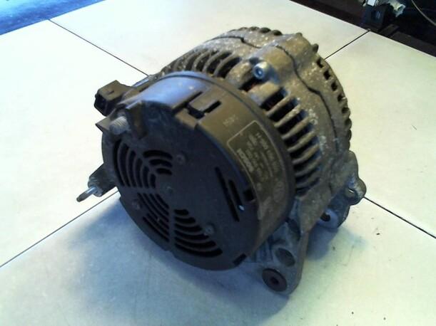 Foto: LICHTMASCHINE eines VW Golf 1.4