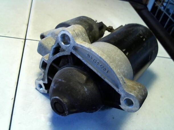 Foto: ANLASSER / STARTER BOSCH eines Peugeot 106
