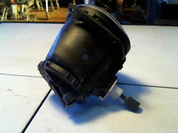 Foto: NEBELSCHEINWERFER  RECHTS eines Alfa Romeo 156 2.0 16V Twin Spark