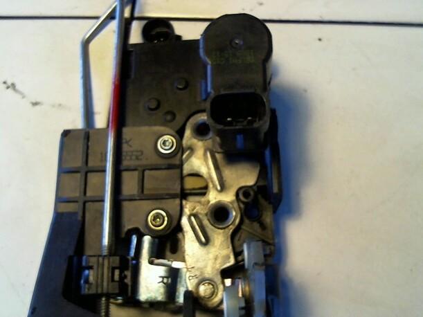 Foto: TÜRSCHLOSS VORN RECHTS eines Alfa Romeo 156 2.0 16V Twin Spark